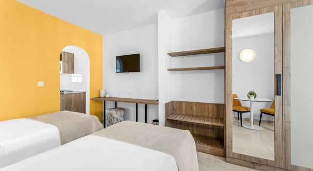 Apartamentos Tropicana, Забронировать Апартаменты/квартира Отели Ланцароте с бассейном, Бассейн
