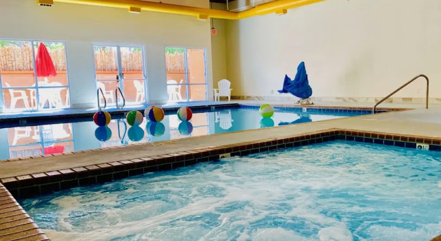 Ramada Taos, Varaa Hotelli Taos 