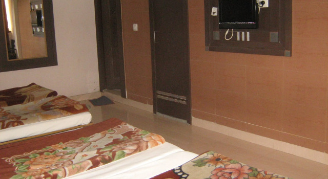 Hotel Gyan, Rezervovat Hotel Haridvár Uttarakhand