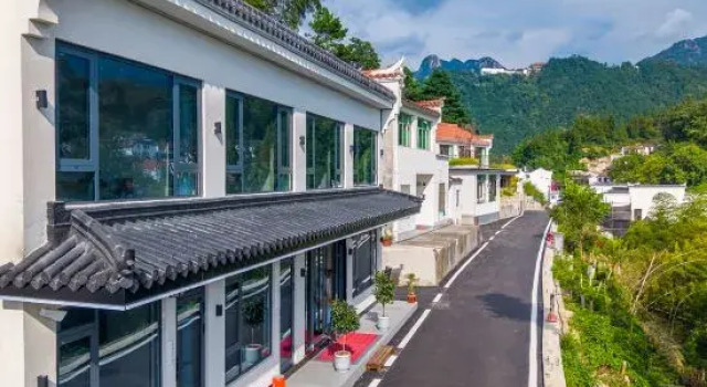 Jiuhua Mountain Tanxiangyuan Homestay (Roushen Baodian), Book Hotel Hoteller i Chizhou med pool, Swimmingpool