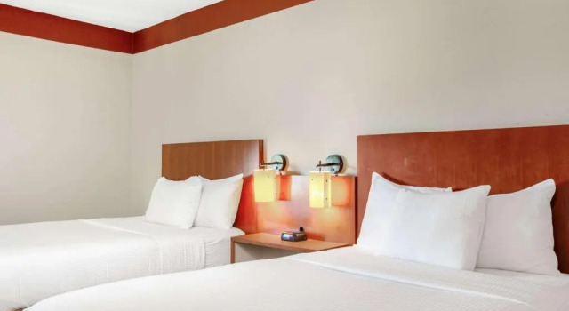 Четырёхместный номер Standard La Quinta Inn & Suites Miami Cutler Ridge