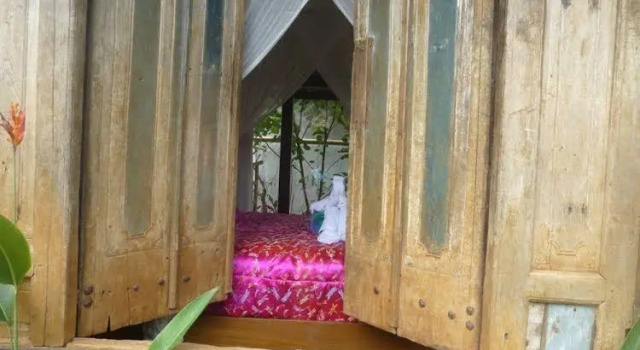 Tanggal Merah Guest House, Забронировать Гостевой дом Отели провинции Бали с завтраком, Завтраки