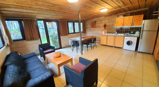 Коттедж House & Yard Sesil L 90 m to beach