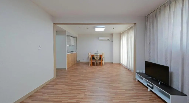 Номер Standard с видом на горы Ocean to you Resort Sokcho Seorak Beach Hotel and condo