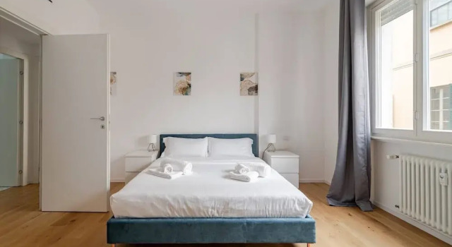 luxury suite Como, Забронировать Апартаменты/квартира Апартаменты Комо, рядом с Площадь Победы, Апартаменты/квартира