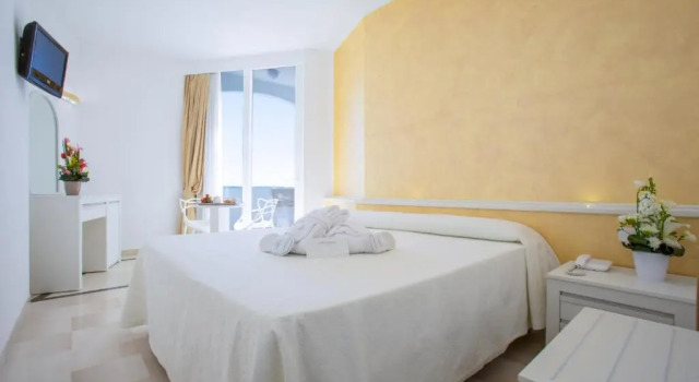 Standard Zimmer Grand Hotel Costa Brada