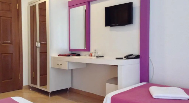 Senam Hotel