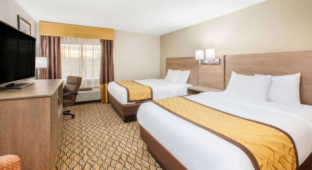 Baymont by Wyndham Grand Rapids Airport
