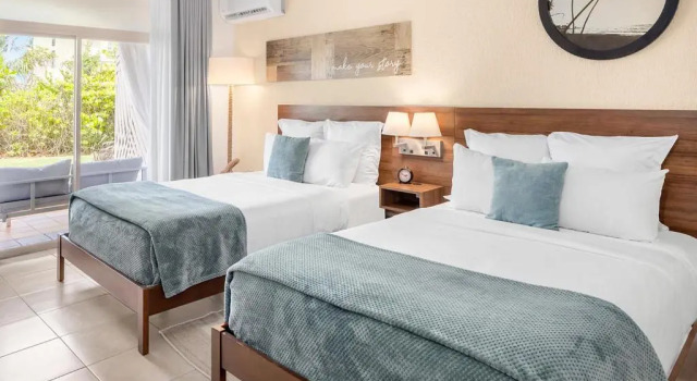 Четырёхместный номер Standard с видом на сад Wyndham Palmas Beach and Golf Boutique Resort