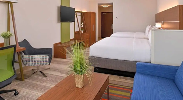 Четырёхместный люкс Holiday Inn Express & Suites Trinity by IHG