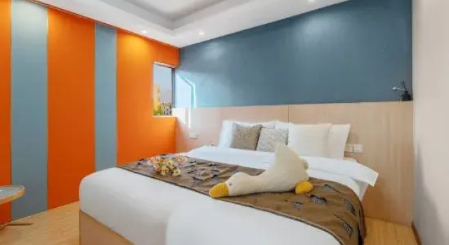 Люкс Deluxe Manxin Boutique Apartment Hotel (Foshan Dali Center)