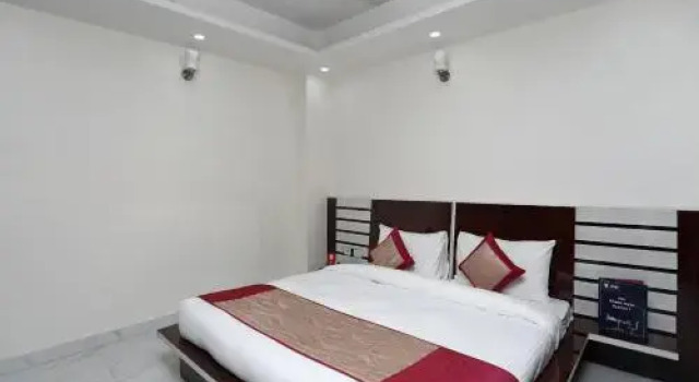 My H Rooms by OYO Rooms, Забронировать Отель Отели Нью-Дели с завтраком, Завтраки