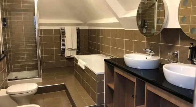 Deluxe suite Colwick Hall Hotel