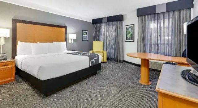 Номер La Quinta by Wyndham Dallas - Addison Galleria