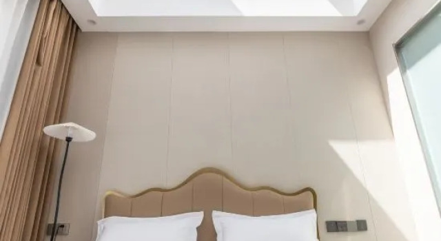 Suite Lakeside Villa