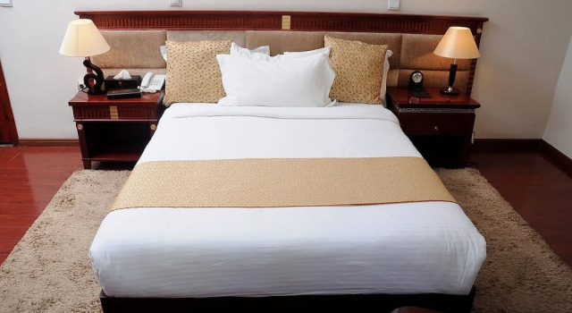 Номер Royal Zola International Hotel