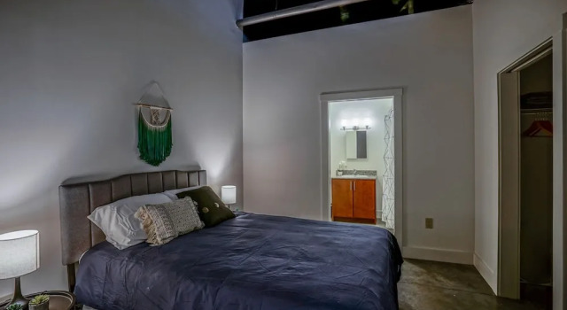 FRONTDESK 800 Capitol Apts Downtown Indy, Prenota Appartamento Indianapolis Indiana