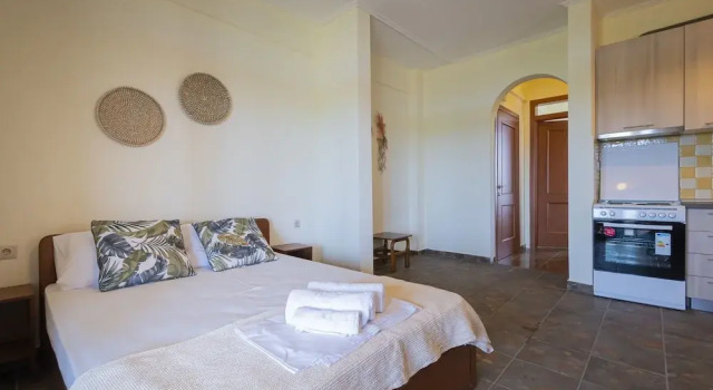 Casa Natura Rodanthi by Rentals Pro, Book Apartment Nea Moudania 