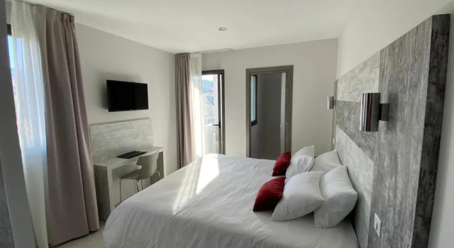 Hôtel LIsula Marina, Book Hotel LʼÎle-Rousse Balagne