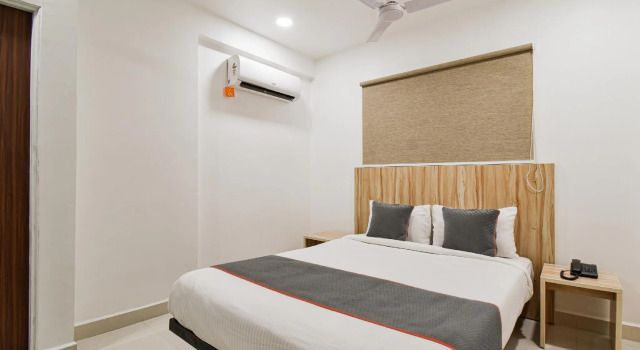 OYO Townhouse 498 Hotel Western, Забронировать Отель Отели штата Махараштры 3 звезды, 3*