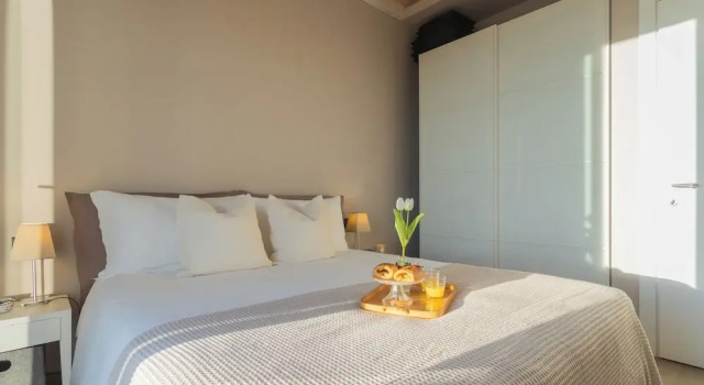 Sunset Terrace Loft Best View on Como by Rent all Como, Prenota Appartamento Hotel a Como con parcheggio, Parcheggio