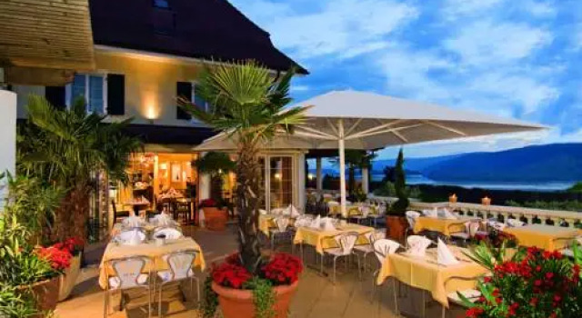 Restaurant-Hotel Seeblick, Varaa Hotelli Moigen Lake Biel