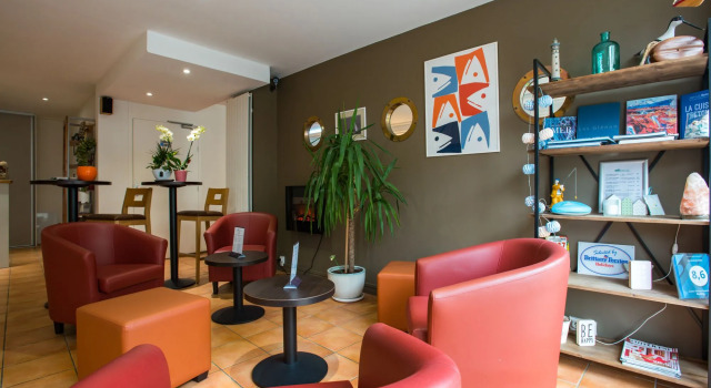 Brit Hotel des Halles, Rezervovat Hotel Concarneau 