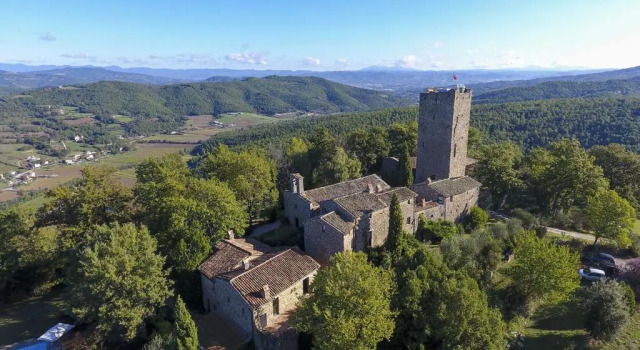 Вилла Borgo Pietra Antica