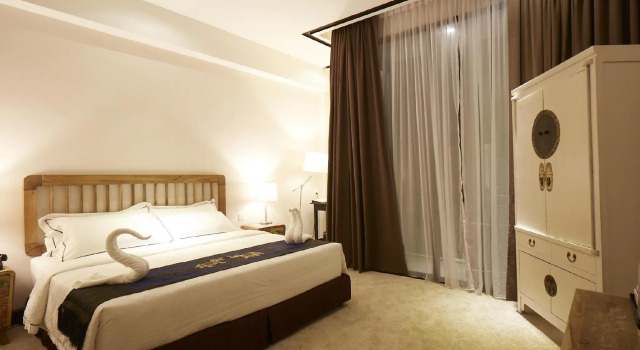 Двухместный номер Premier 1825 Gallery Hotel