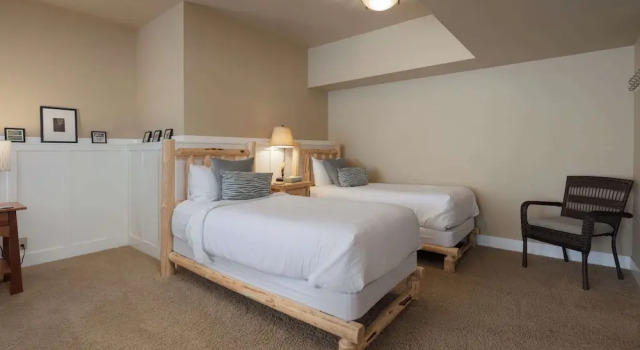 Big River Stately Stay for 8, Rezerwuj Hotel Bend Bachelor