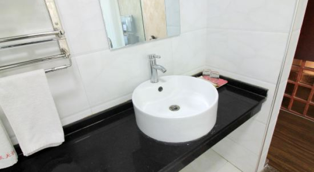 Tiantian Express Hotel (Nanyang University of Technology No.5 Middle School), Book Hotel Nanyang Henan