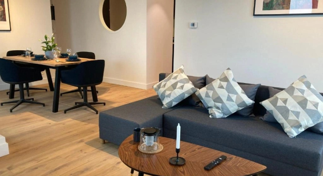 London Tower Apartments - Antwerp, Rezerwuj Apartament Hotele w Bruksela z parkingiem, Parking