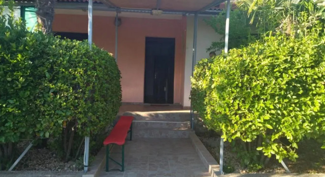 Коттедж Holiday Home Višnja with Pool