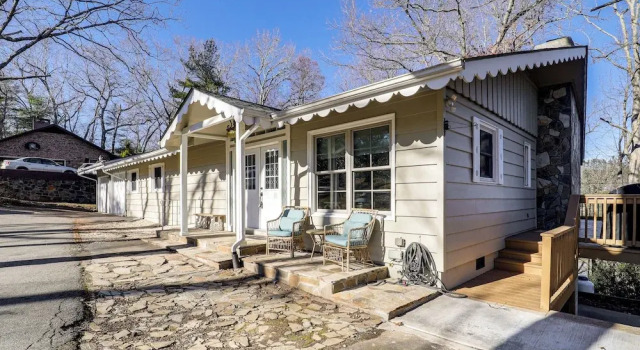 Коттедж Mountain Golf Family Home w/ Deck in Spruce Pine