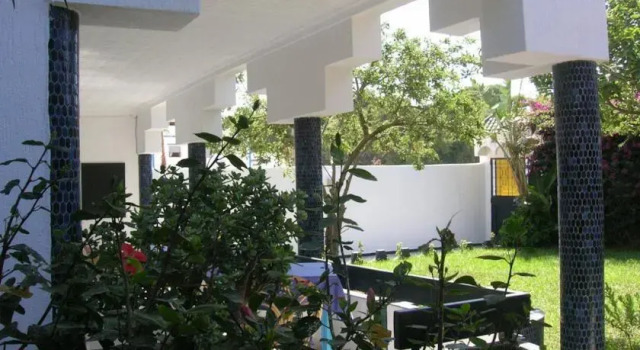 Villa Marine, Rezerwuj Willa Hotele w Tanger-Tetouan z parkingiem, Parking
