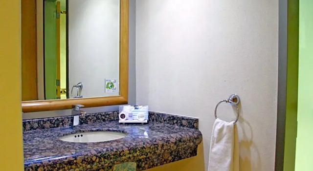 Полулюкс Standard Hotel Riazor Aeropuerto