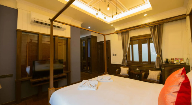 Floral Hotel Thapae Gate Chiangmai, Забронировать Отель Хот 