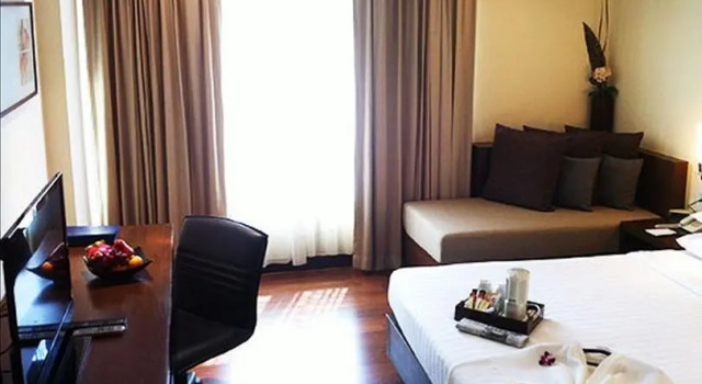 Номер Deluxe St. James Hotel