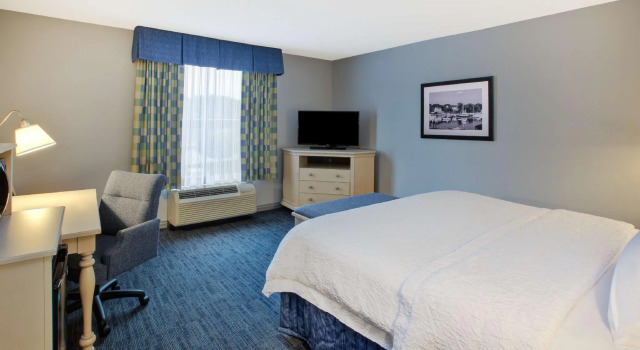 Двухместный номер Standard Hampton Inn & Suites - Cape Cod / West Yarmouth