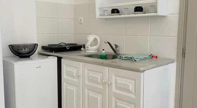 Номер Standard Цокольный этаж Adonis Hotel Studios & Apartments