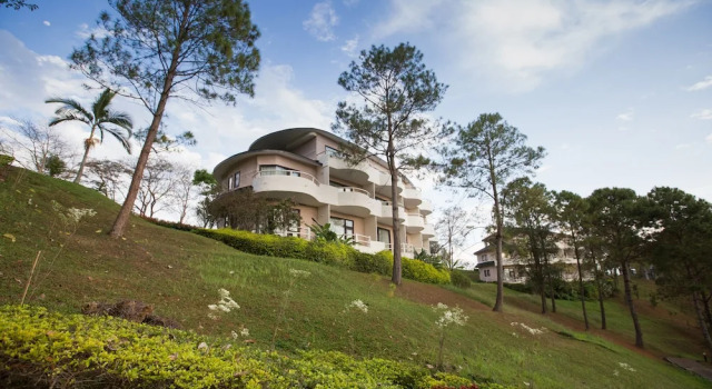 Номер Standard с балконом и с красивым видом из окна Imperial Phukaew Hill Resort