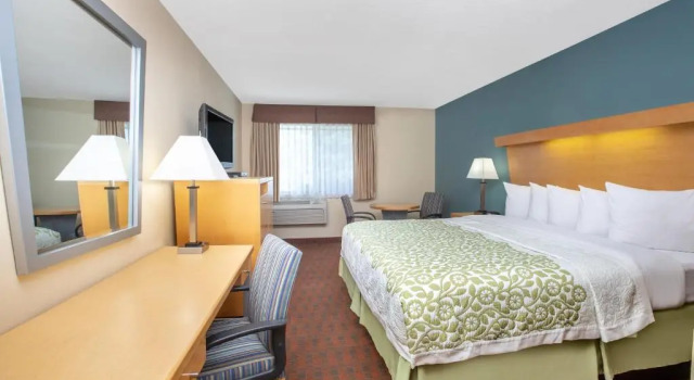 Номер Standard Days Inn by Wyndham Woodland