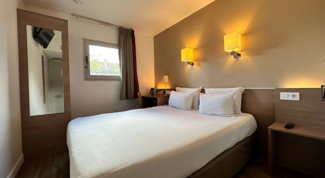 Двухместный номер Standard Kyriad Le Bourget Centre- Parc Des Expositions