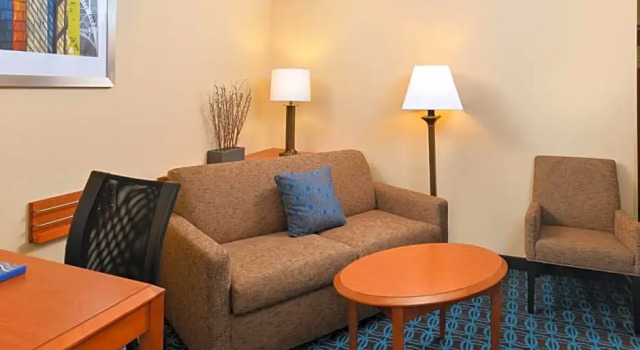 Двухместная студия Fairfield Inn & Suites Bloomington