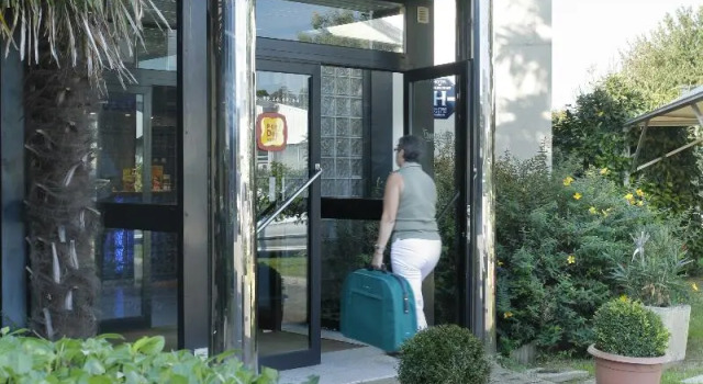P'tit Dej-Hotel Rennes, Rezerwuj Hotel  