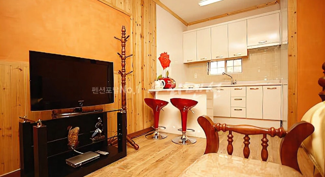 Ganghwadosunset Waltz Pension, Prenota Hotel Hotel a Gyeonggi-do con parcheggio, Parcheggio