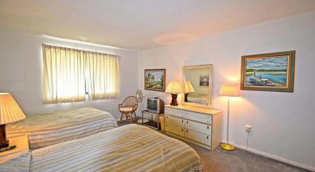 Jockey Beach 330 1 Br condo by RedAwning, Забронировать Отель Отели Оушен-Сити с бассейном, рядом с Торговый центр Ocean City Square, Бассейн