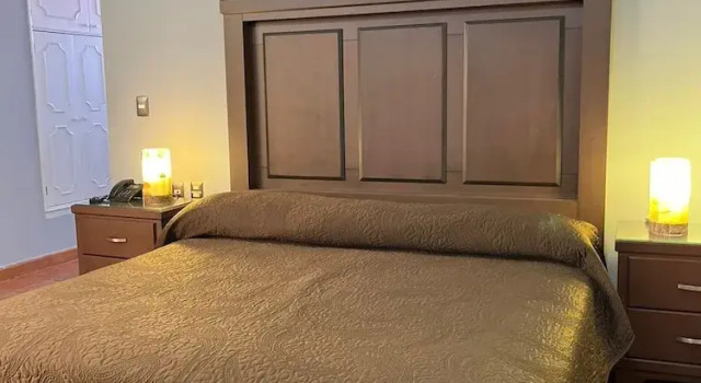 Полулюкс Hotel Portal de Reyes