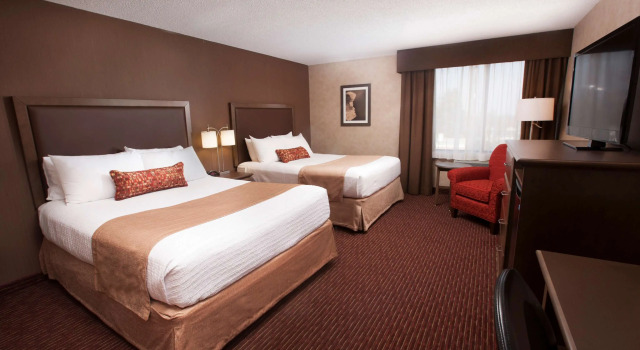 Четырёхместный номер Tower Best Western Plus Cairn Croft Hotel