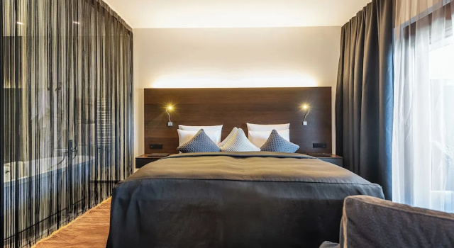 Двухместный люкс Deluxe с балконом AlpenParks Hotel & Apartment Taxacher
